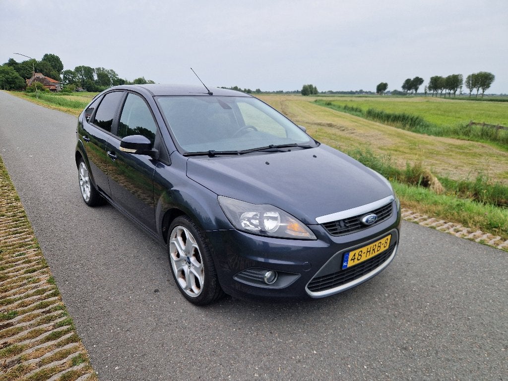 Ford Focus 1.8 92KW Titanium Flexi Fuel 5 Deurs 2009 Nwe APK, Auto's, Euro 5, Zwart, 4 cilinders, 1207 kg