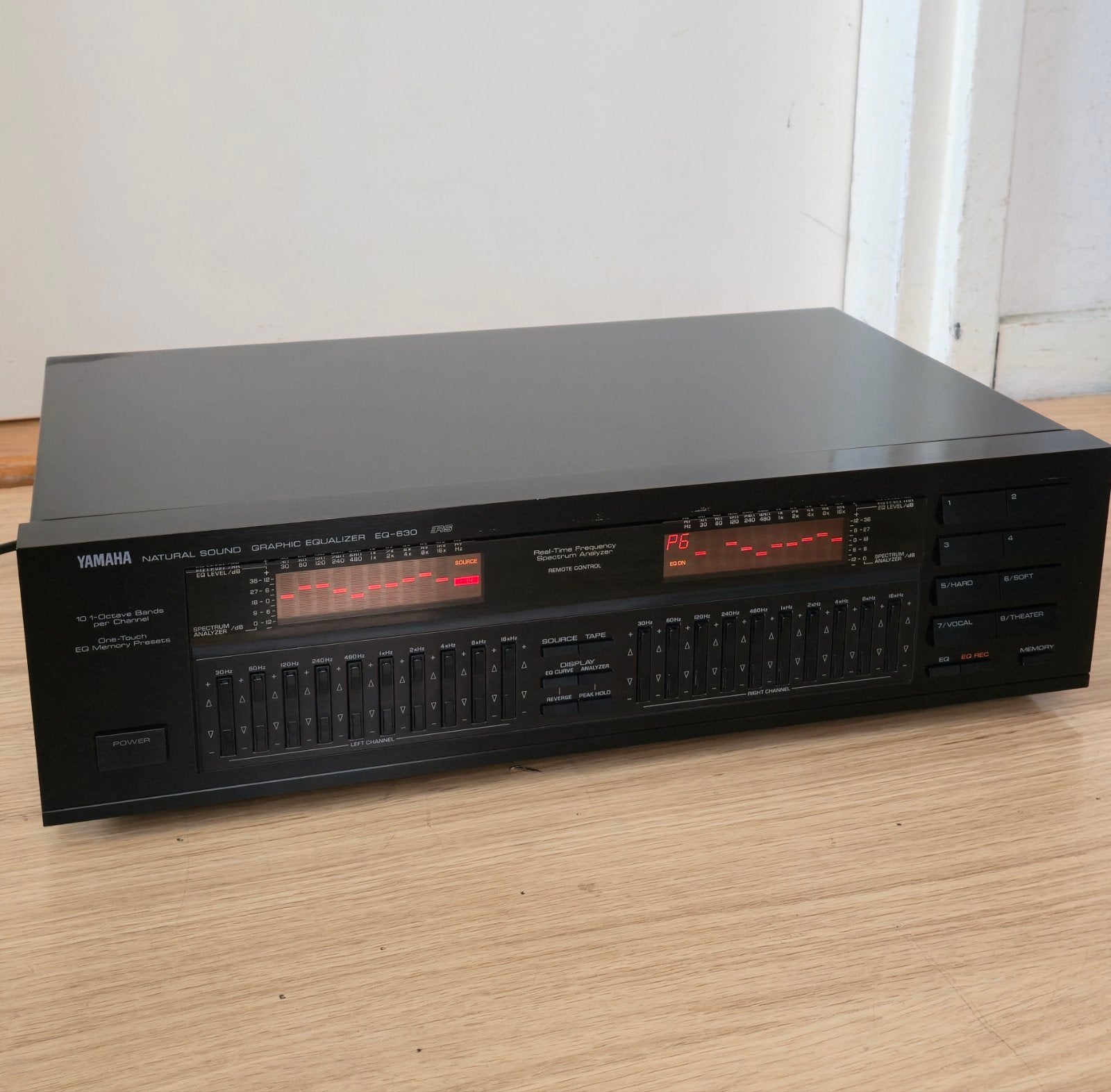 Yamaha Natural Sound Grafische Equalizer EQ-630, Ophalen, Zo goed als nieuw