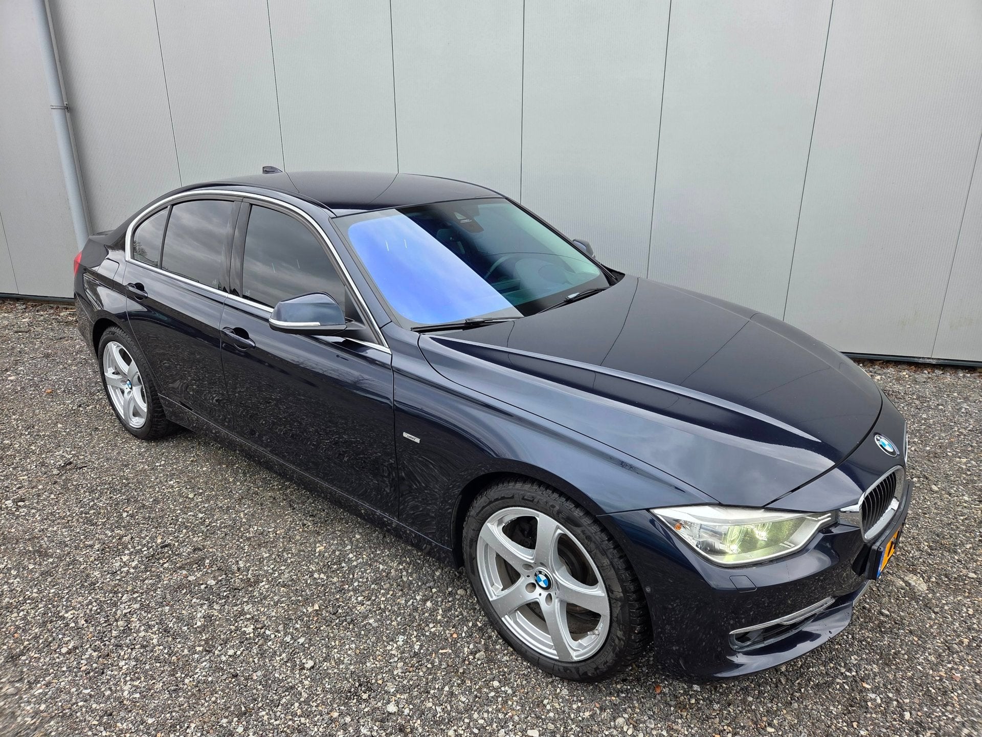BMW 3-serie 328i High Executive Luxury | HUD | Stoelverw. |, Auto's, Automaat, Achterwielaandrijving, Gebruikt, 4 cilinders