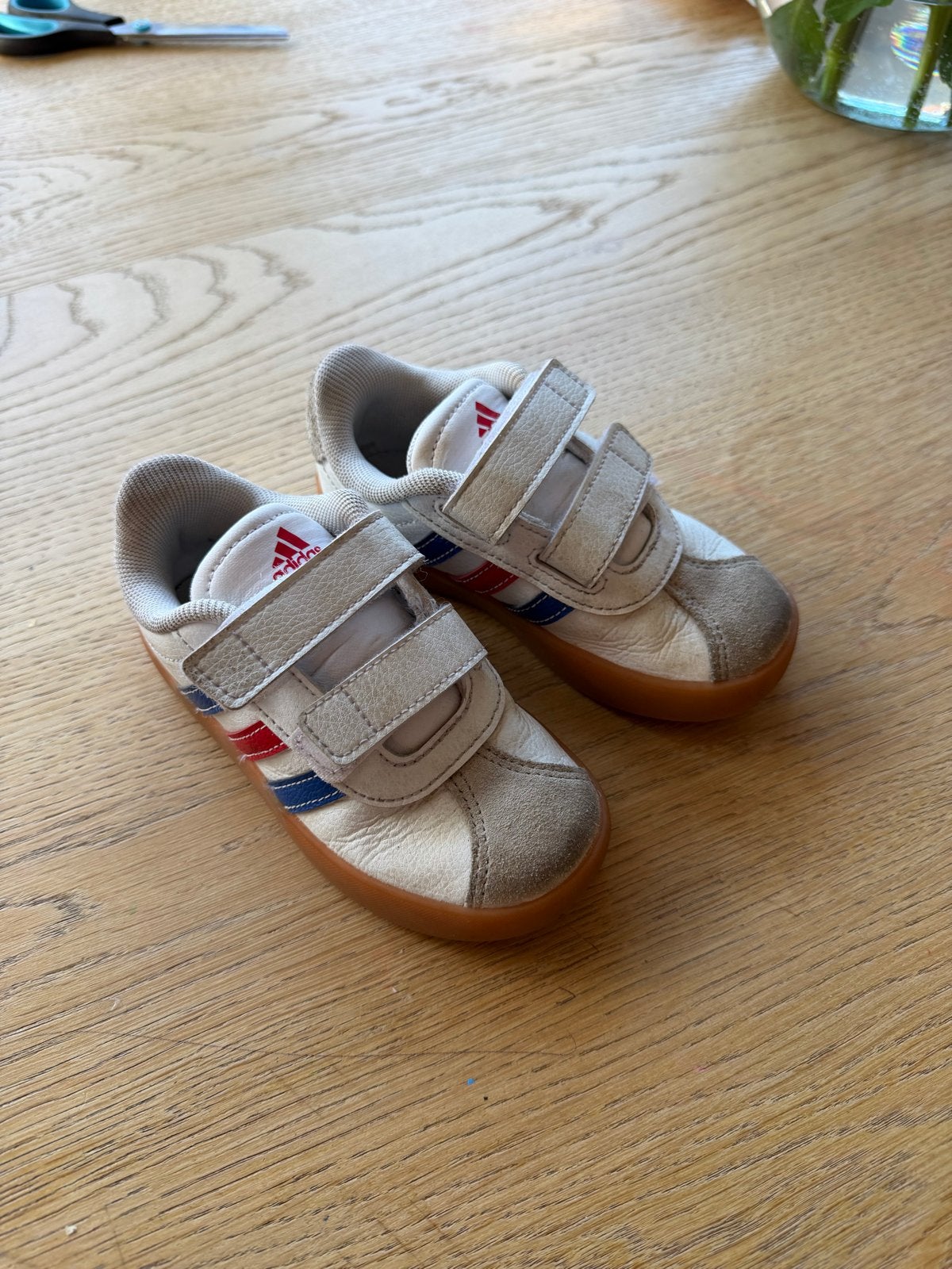 Adidas schoenen voor kinderen - Maat 25, Gebruikt, Jongen of Meisje, Schoenen, Ophalen of Verzenden