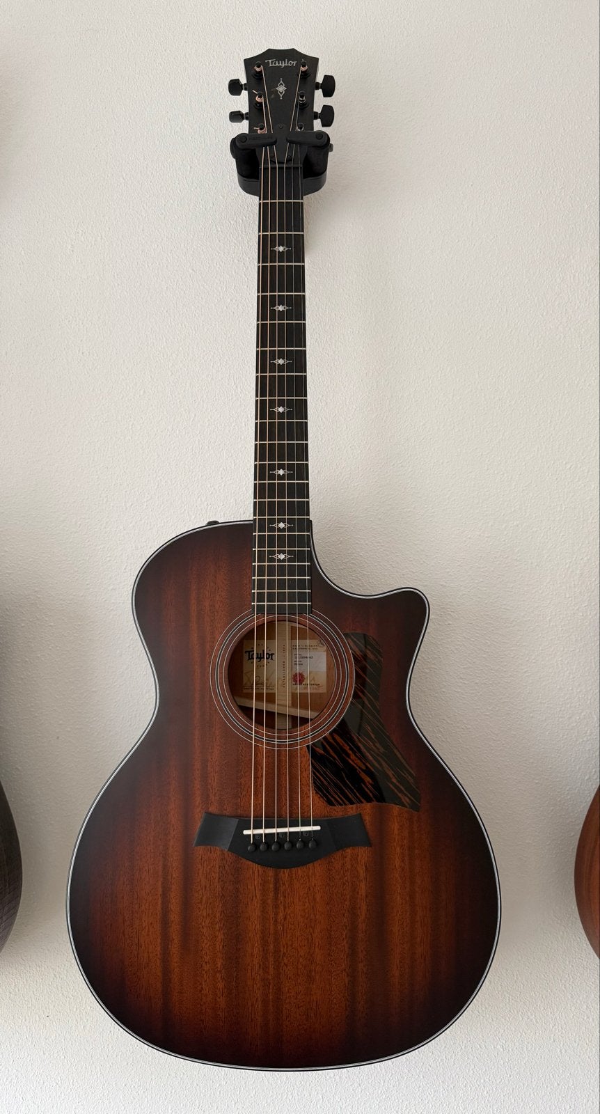 Taylor 324ce, Ophalen, Zo goed als nieuw, Western- of Steelstringgitaar, Met koffer