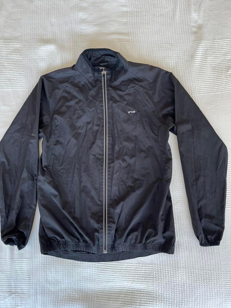 Inq hardloopjas S winddicht met reflecterende bies, Kleding | Dames, Sportkleding, Zwart, Ophalen of Verzenden, Zo goed als nieuw