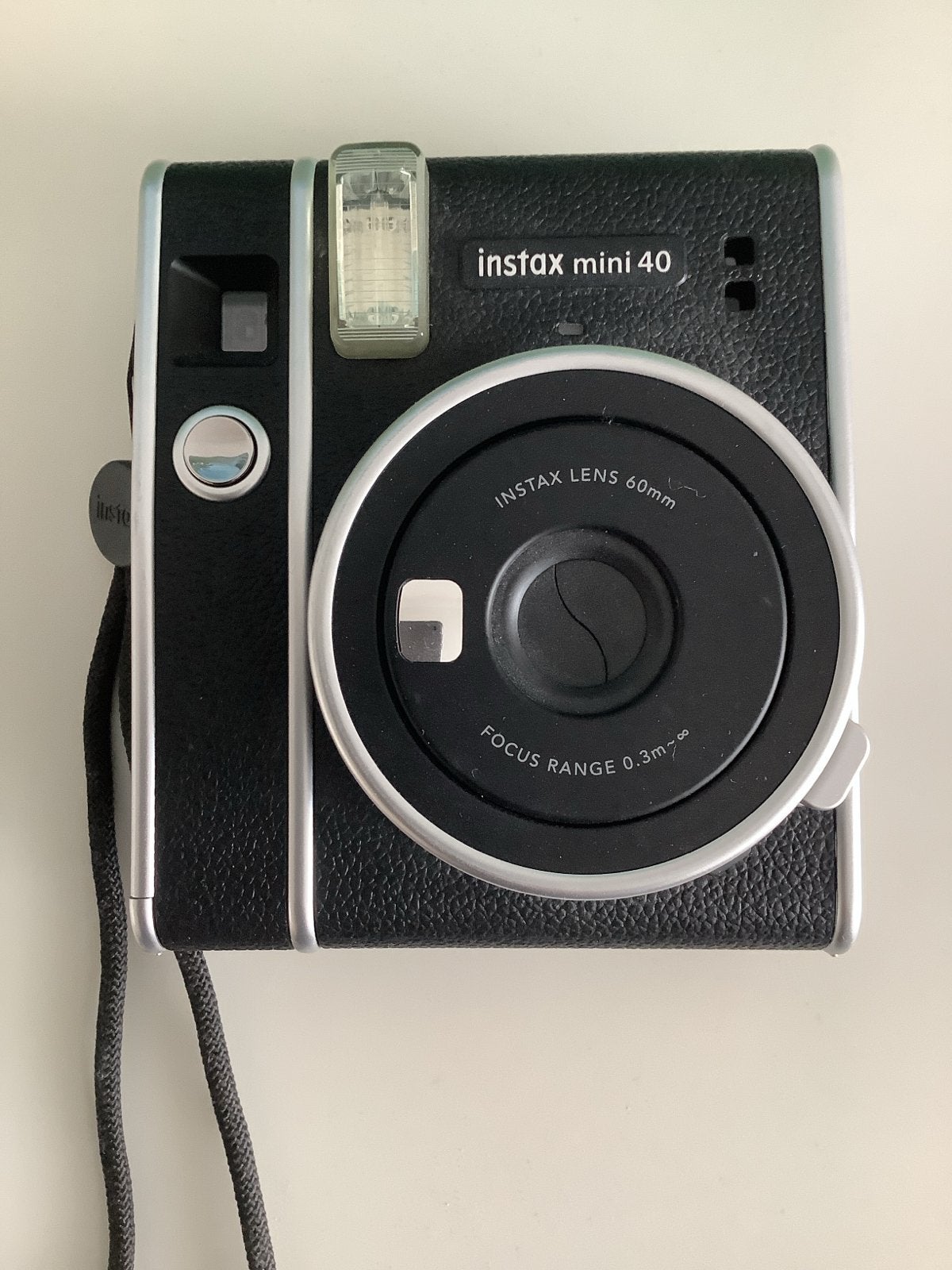 Fujifilm Instax Mini 40 Instant Camera - Zo goed als nieuw, Ingebouwde flitser, Instant camera, Ophalen of Verzenden, Zo goed als nieuw