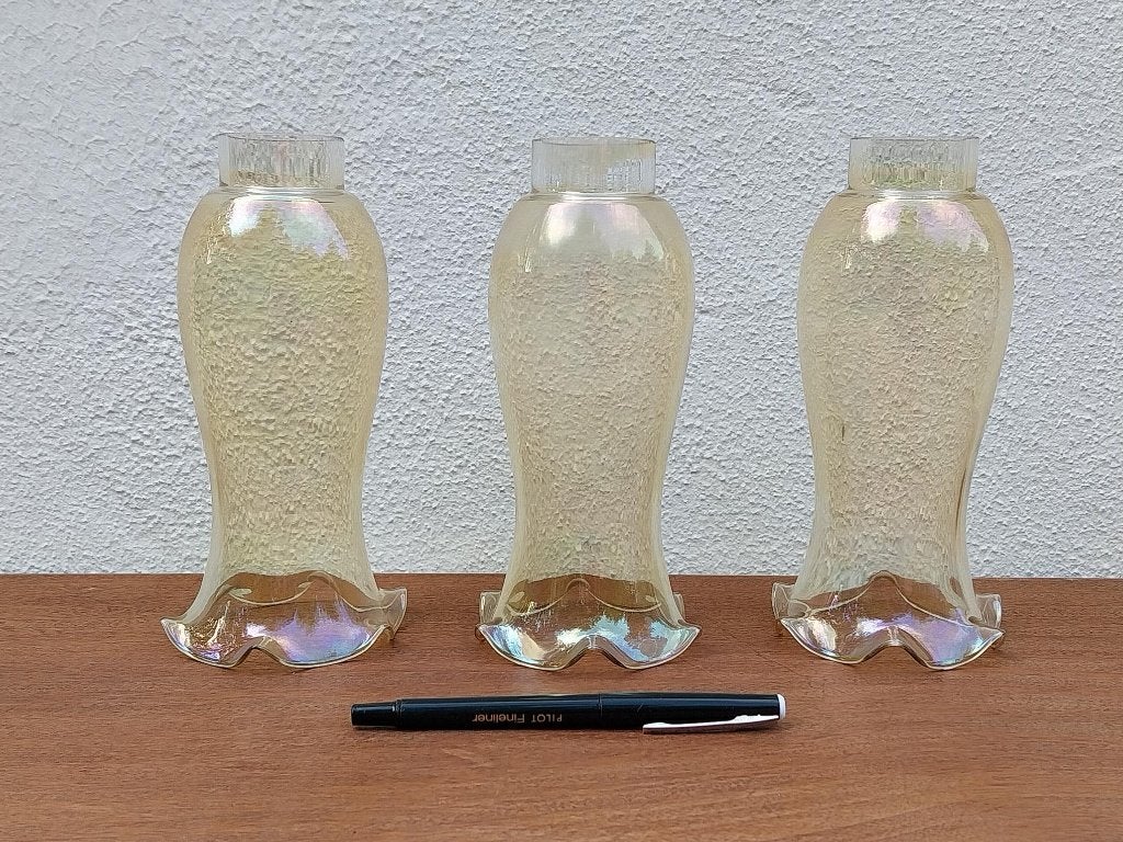 3 vintage iriserende glazen lampenkappen tulpvorm, Ophalen of Verzenden