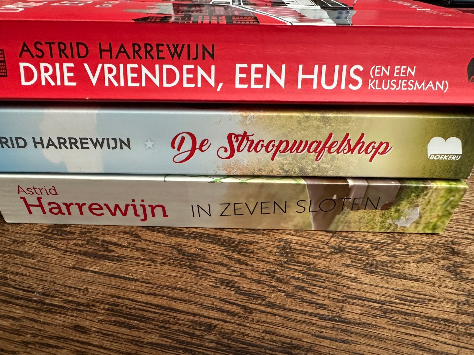 Astrid Harrewijn: diverse titels, Ophalen of Verzenden, Zo goed als nieuw