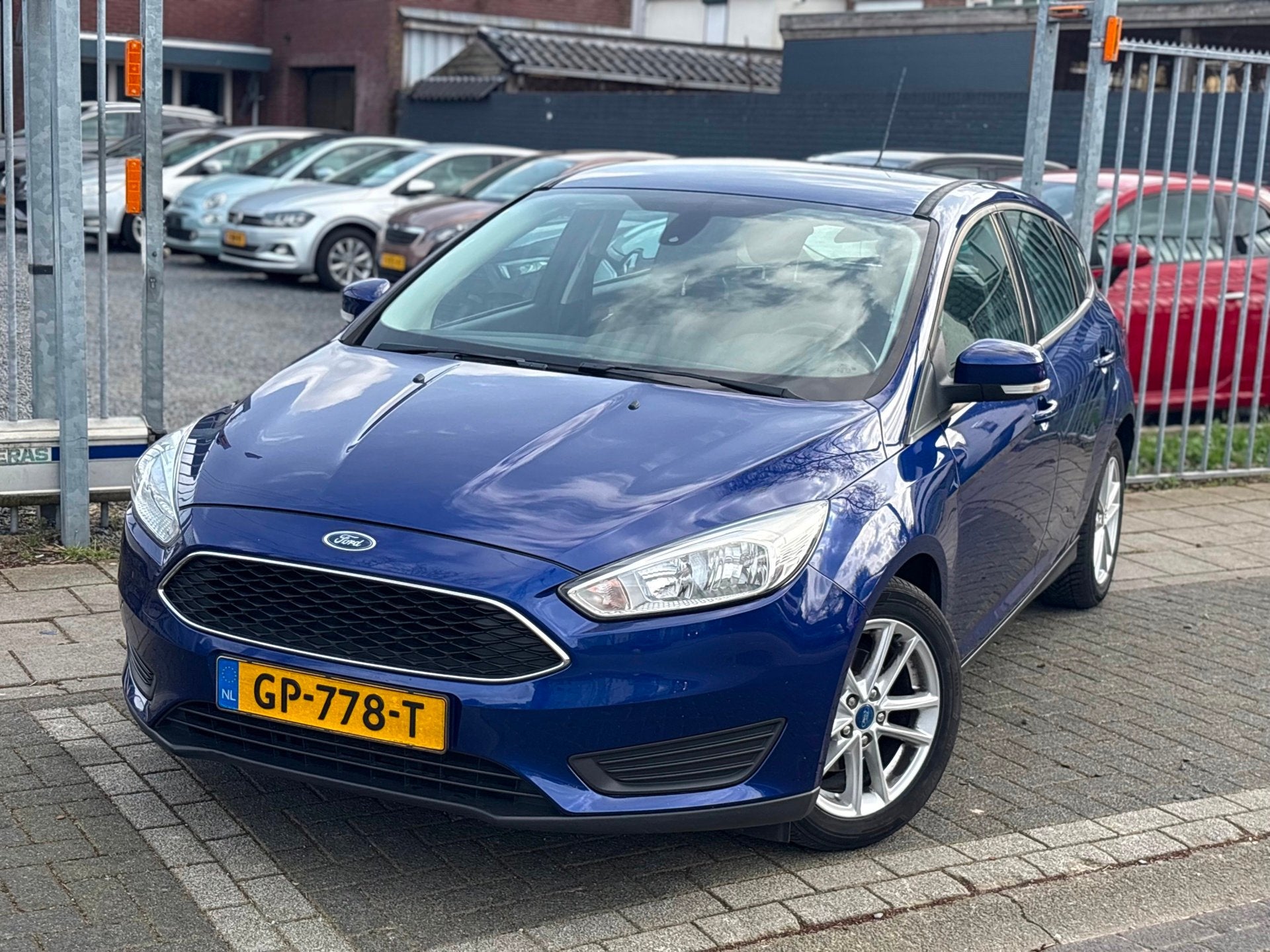 Ford Focus 1.0 Trend Edition | NWE D-Riem | 16” LMV | Navi, Gebruikt, Bedrijf, Handgeschakeld, Automatische klimaatregeling