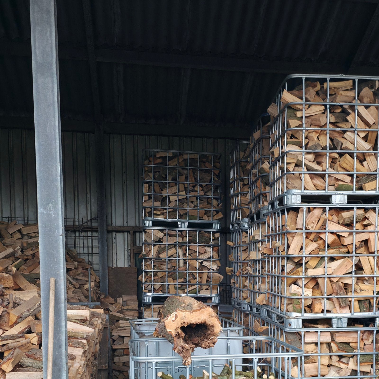 Losgestort hard hout mix eiken, beuken en essen, Tuin en Terras, Haardhout, 6 m³ of meer, Ophalen of Verzenden, Eikenhout, Blokken
