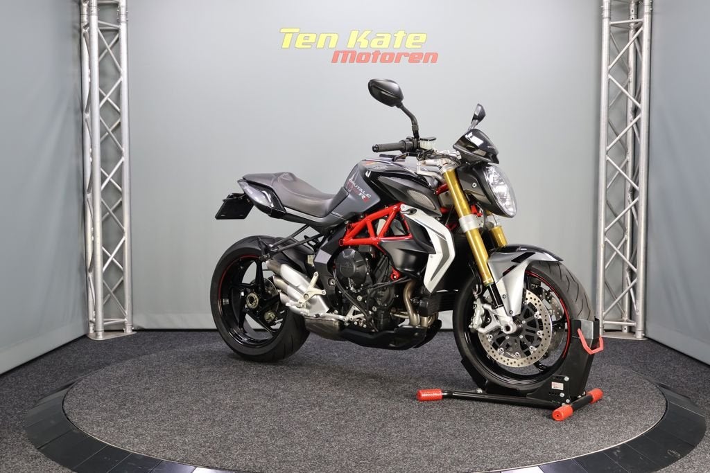 MV Agusta Brutale 800 RR, Motoren, Meer dan 35 kW, 800 cc, Gebruikt, Bedrijf