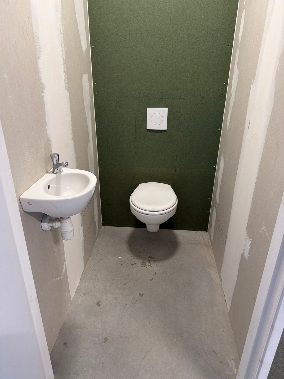 Nieuw toilet en wastafel set, Doe-het-zelf en Verbouw, Sanitair, Ophalen, Nieuw, Chroom, Toilet