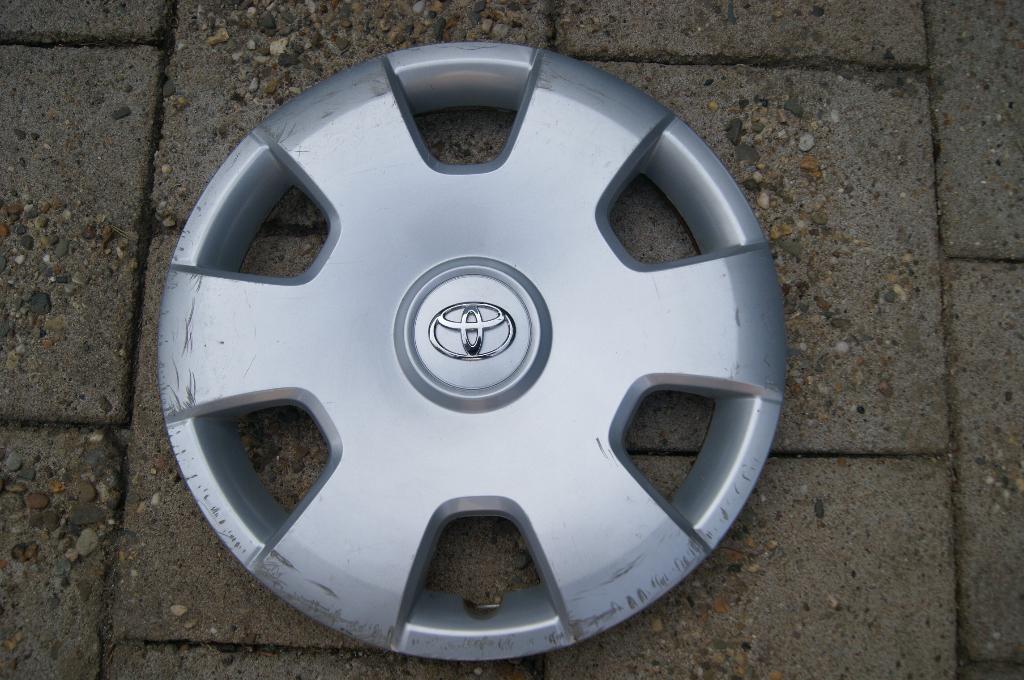 1 losse originele wieldop Toyota Hiace 15 inch, Ophalen of Verzenden, Gebruikt