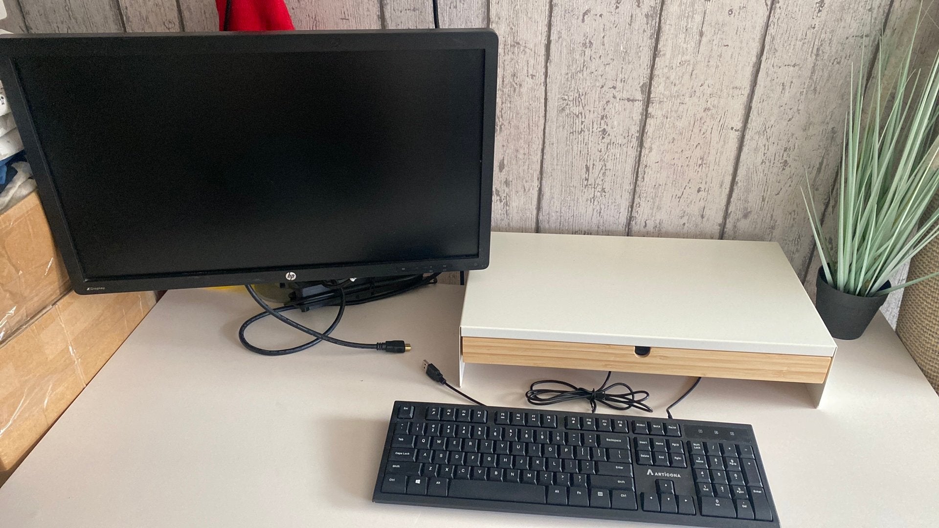 Set: monitor, laptopsteun, toetsenbord en voetensteun, Ophalen, Zwart, Zo goed als nieuw, IKEA