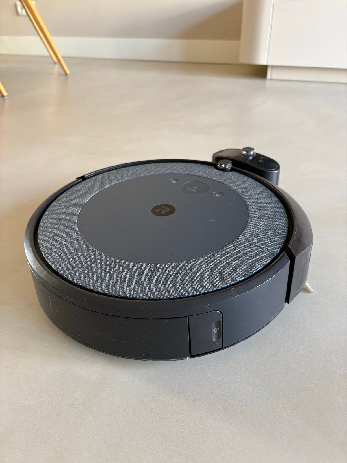 Roomba i5 Robotstofzuiger met Laadstation, Gebruikt, IRobot, Ophalen of Verzenden, Robotstofzuiger