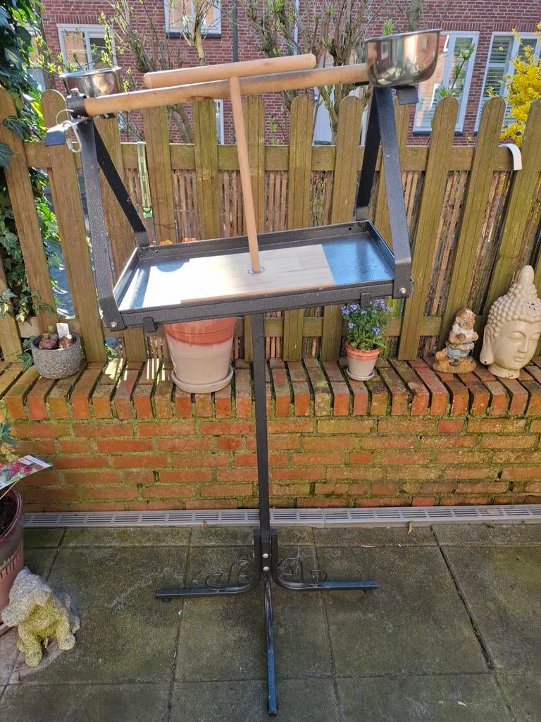 GRATIS Papegaaien / vogel standaard, Ophalen, Metaal, Vogelkooi