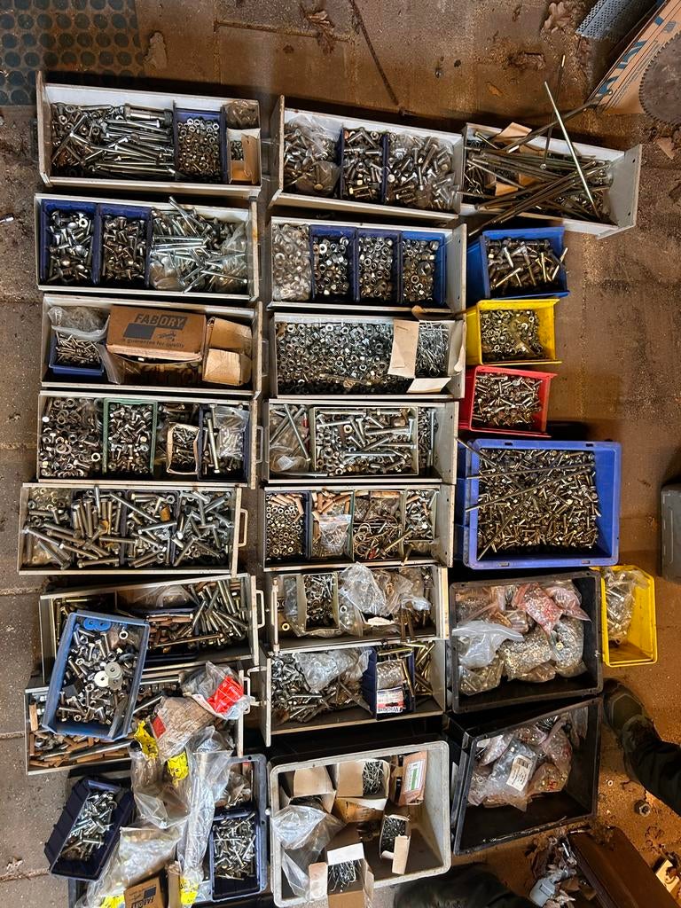 Grote partij diverse bevestigingsmaterialen, Ophalen, Zo goed als nieuw, Minder dan 50 mm, Overige typen