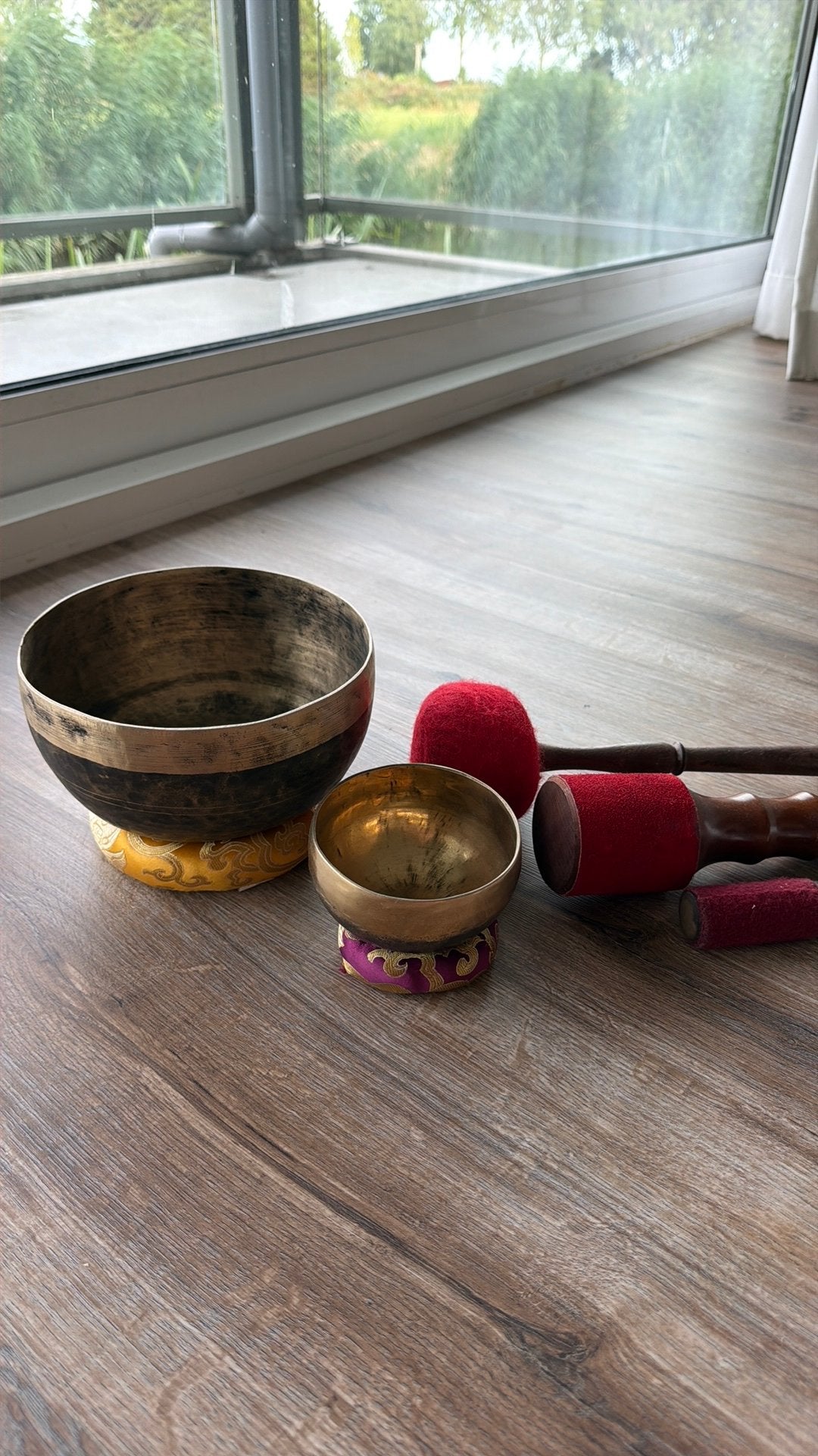 Twee klankschalen met accessoires, Ophalen, Nieuw
