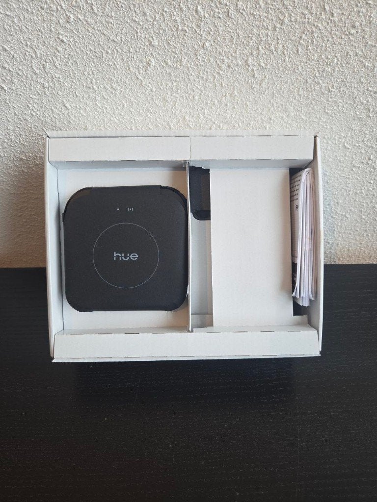 Philips Hue Bridge Pro nieuw en ongebruikt, Ophalen of Verzenden, Nieuw, E27 (groot), Led-lamp