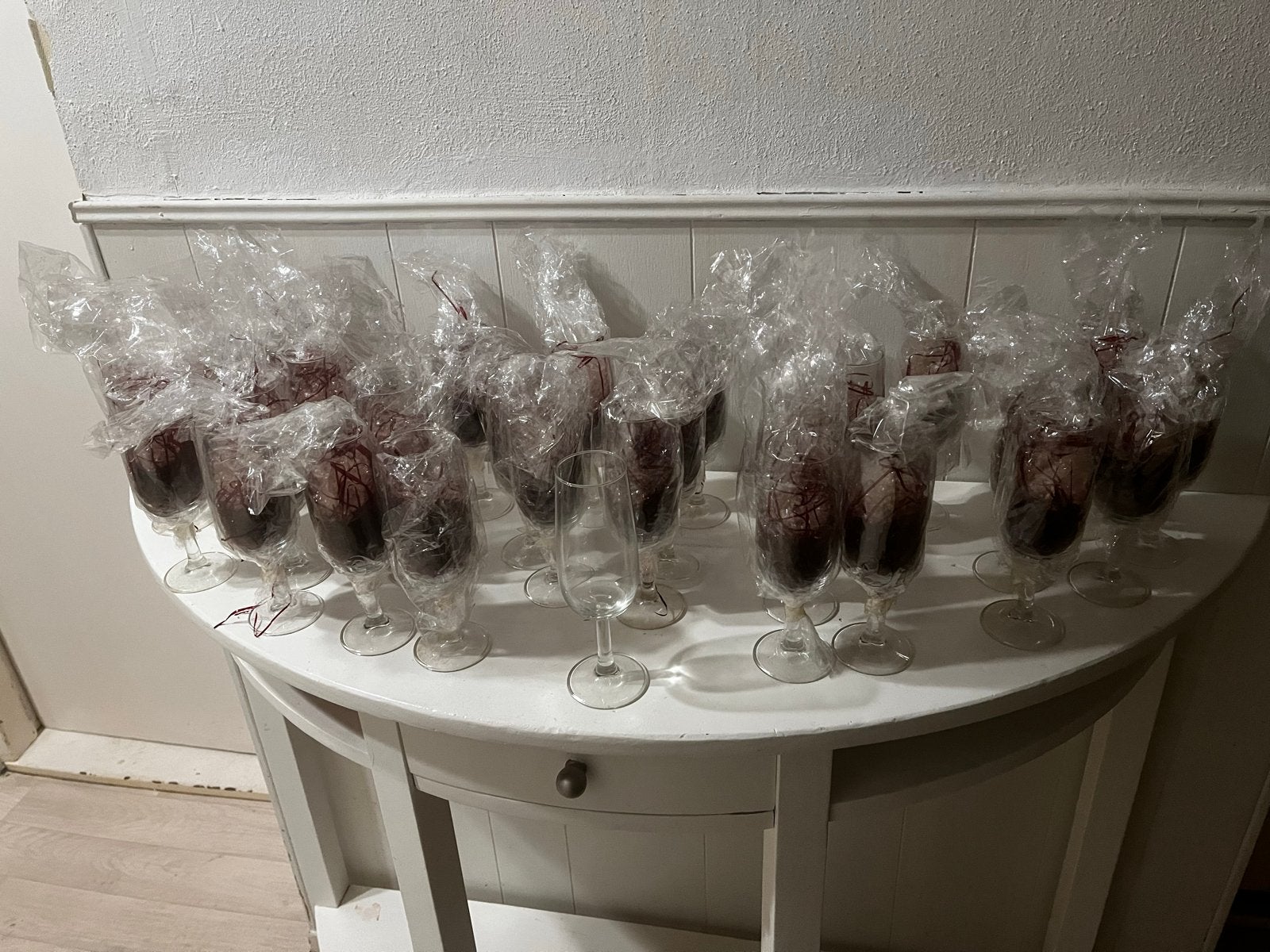 Partij van 20 champagneglazen met decoratie, Ophalen, Glas of Glazen, Gebruikt, Glas