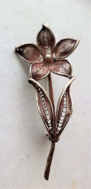 Prachtige filigrain zilveren broche bloem, 900 CM (7924-5302, Ophalen, Zo goed als nieuw, Zilver, Zilver