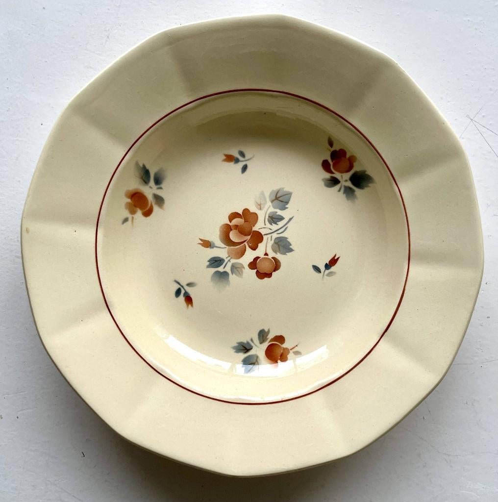“Digoin Sarreguemines France”, 1 diep bord,  1940–1955, Ophalen of Verzenden