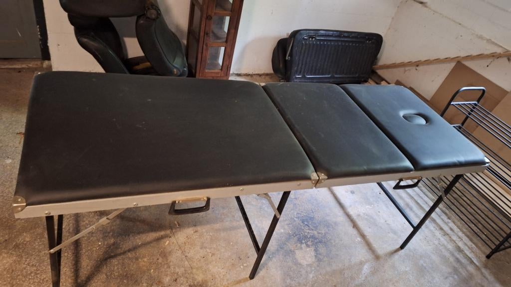 Opvouwbare massagebank / behandeltafel, Huis en Inrichting, Gebruikt, Praktisch, Draagbaar, Metaal, Rechthoekig