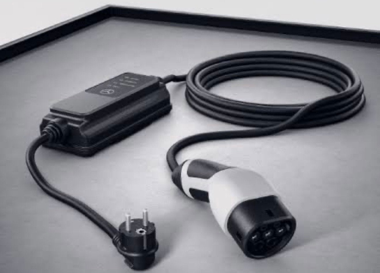 Originele Mercedes-Benz Laadkabel voor Elektrische Auto's, Ophalen of Verzenden, Zo goed als nieuw