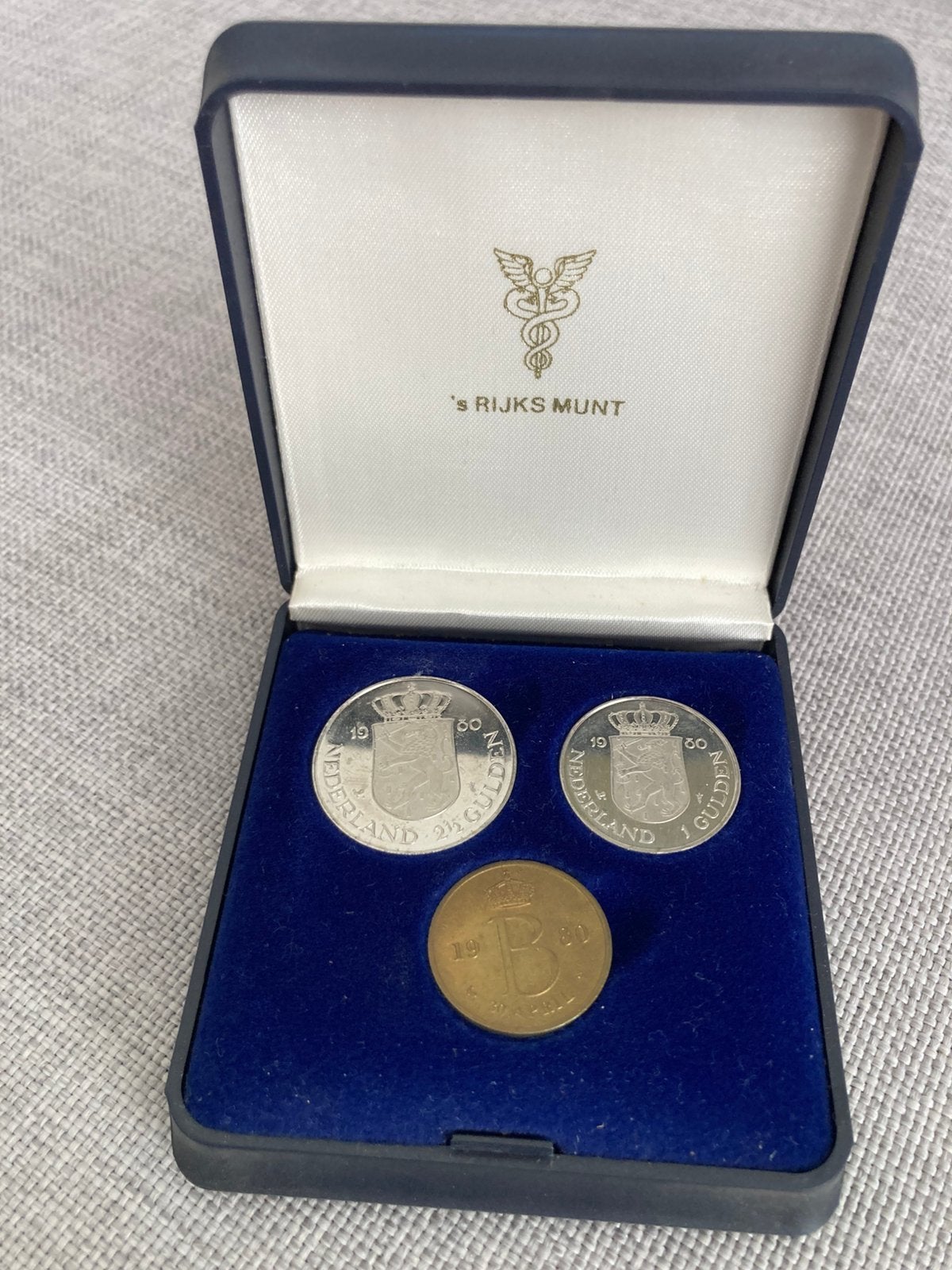 Inhuldigingsset Koningin Beatrix 1980, Ophalen of Verzenden, Koningin Beatrix, 5 gulden, Setje