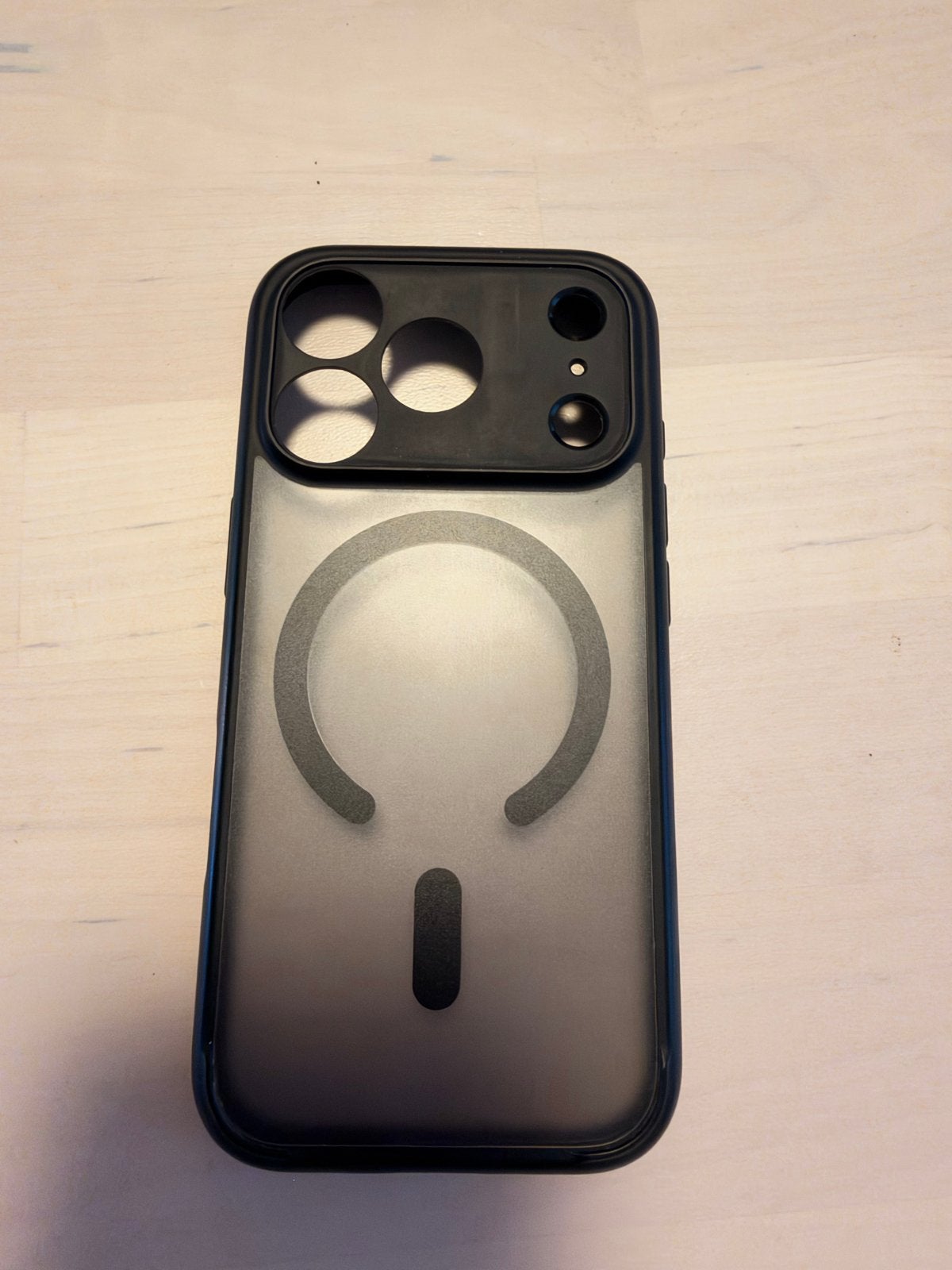 Spigen Ultra Hybrid MagFit hoesje voor iPhone 17 Pro, Ophalen of Verzenden, Zo goed als nieuw, Hoesje of Tasje