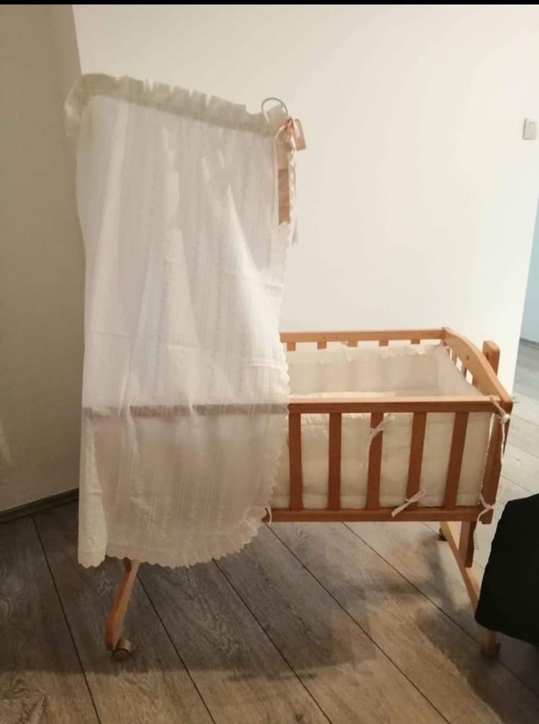 Mooie babywiegje met extra's, Ophalen of Verzenden, Zo goed als nieuw, Ledikant