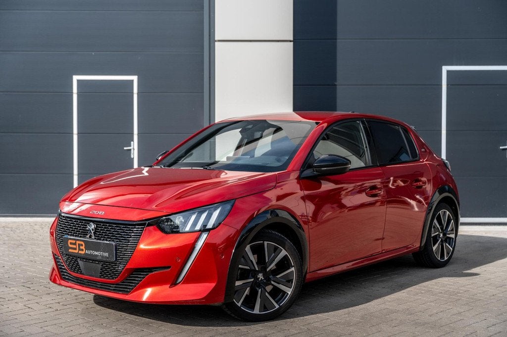 Peugeot 208 1.2 PureTech GT Carplay|360 Cam|Navi|Vol!, Voorwielaandrijving, 101 pk, Zwart, 1199 cc