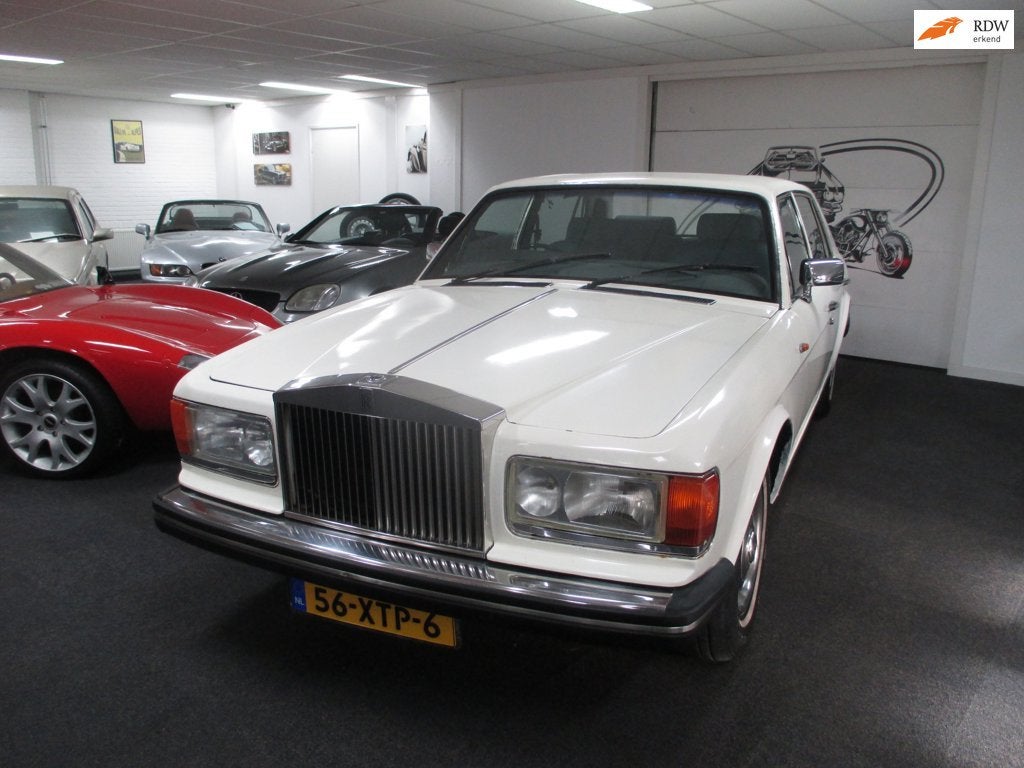 Rolls Royce Silver Spur 6.8 1982 Opknapper, Auto's, Renault, Achterwielaandrijving, Gebruikt, Wit, Blauw