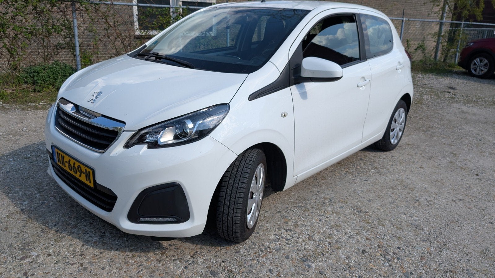 Peugeot 108 1.0 12V E-vti 51KW 5DR 2015 Wit, Auto's, Peugeot, Voorwielaandrijving, Euro 5, 4 stoelen, Wit