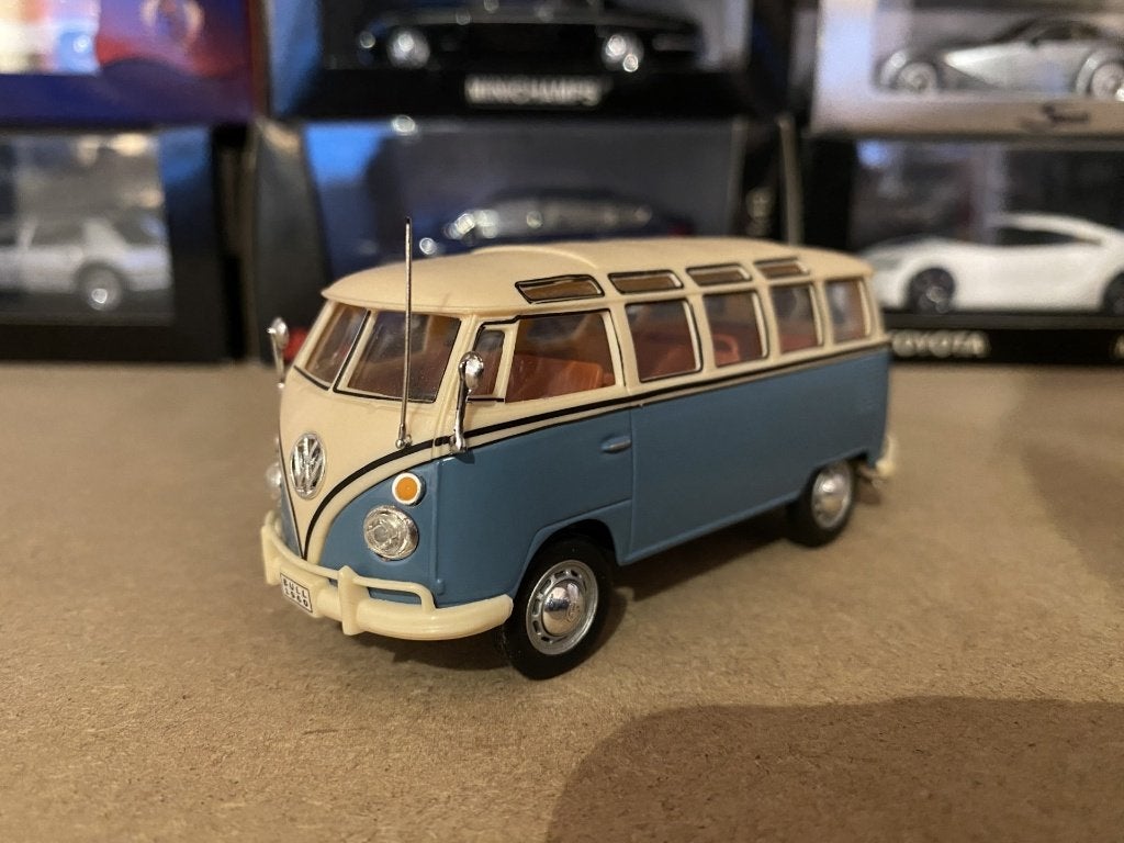 VW Bus  1/43, Hobby en Vrije tijd, Modelauto's | 1:43, Ophalen of Verzenden, Zo goed als nieuw, Auto, Overige merken