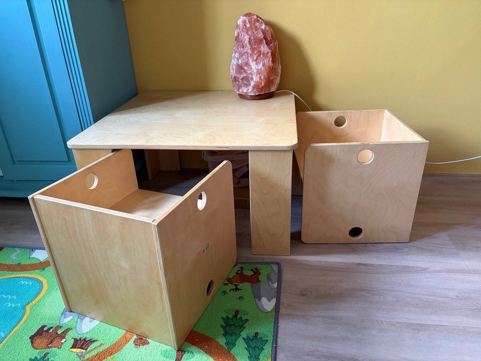 ADO houten kindertafel met twee stoelen, Ophalen of Verzenden, Gebruikt, Tafel(s) en Stoel(en)
