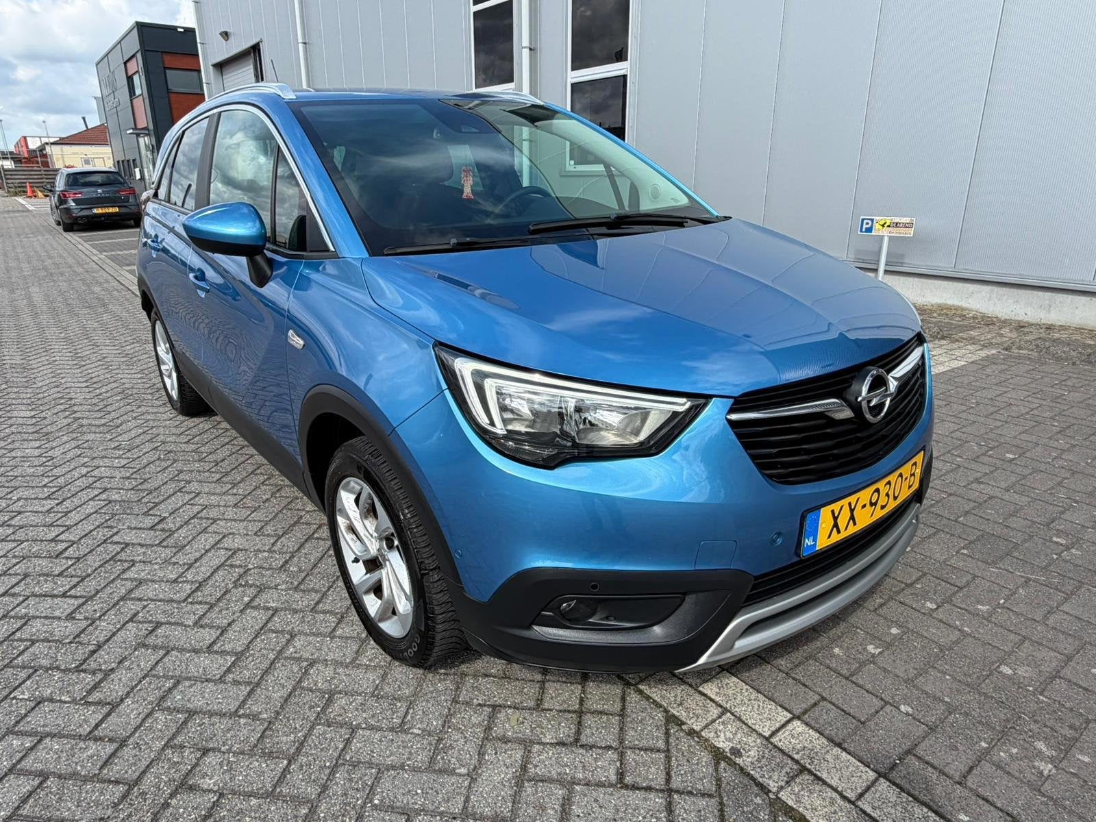 Opel Crossland X 1.2 Turbo Innovation carplay navigatie acht, Voorwielaandrijving, 840 kg, Gebruikt, Euro 6