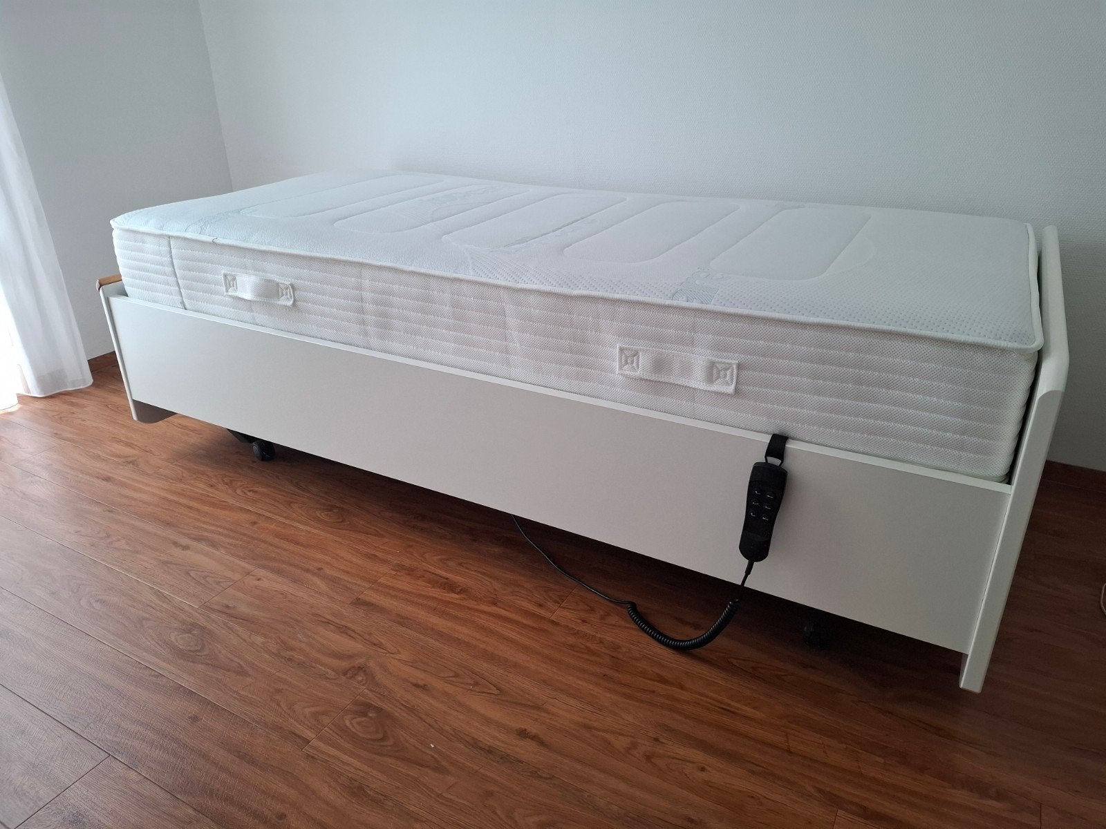 Prachtig bed 1 persoons 90x200 Nieuwstaat!, Ophalen, 90 cm, Eenpersoons, Wit
