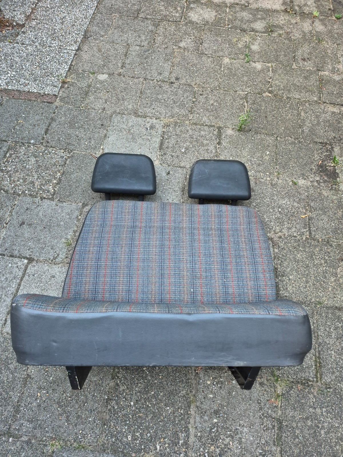 Mercedes T1 bank, Ophalen, Gebruikt