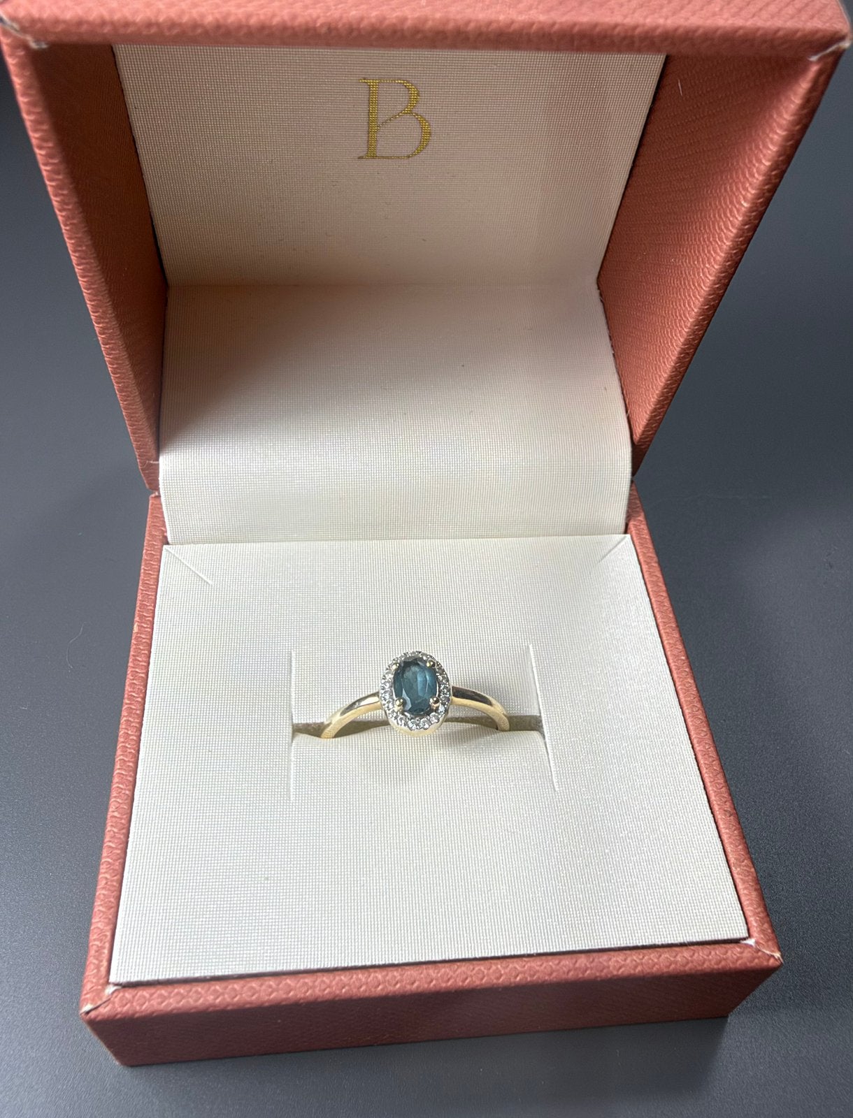 14ct Gold Blue Topaz Ring with Diamond Halo maat 58 Blush, Ophalen, 18 tot 19, Zo goed als nieuw, Dame