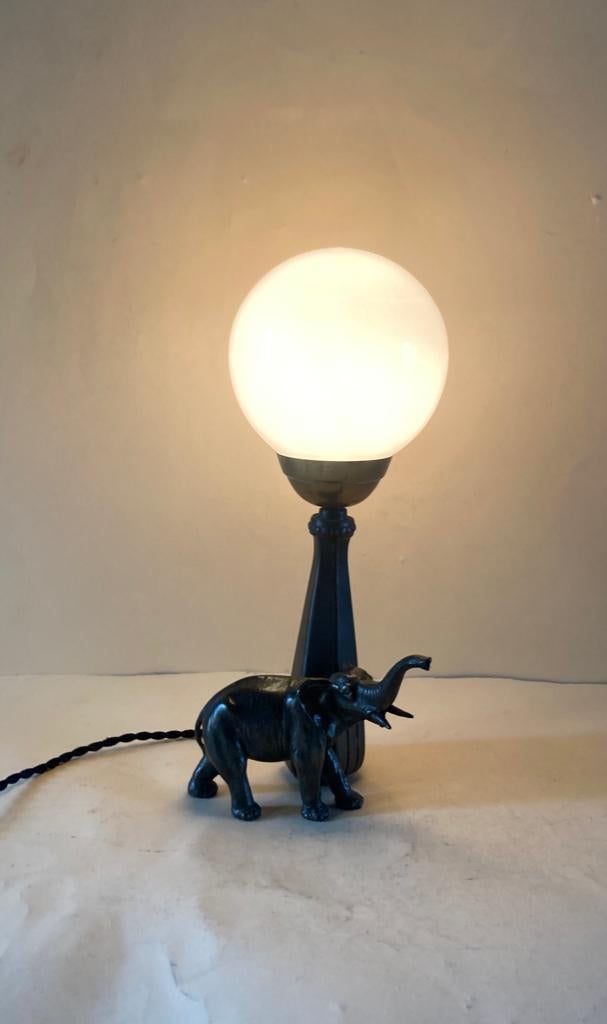 Art-Deco  Olifant tafellampje, Ophalen of Verzenden