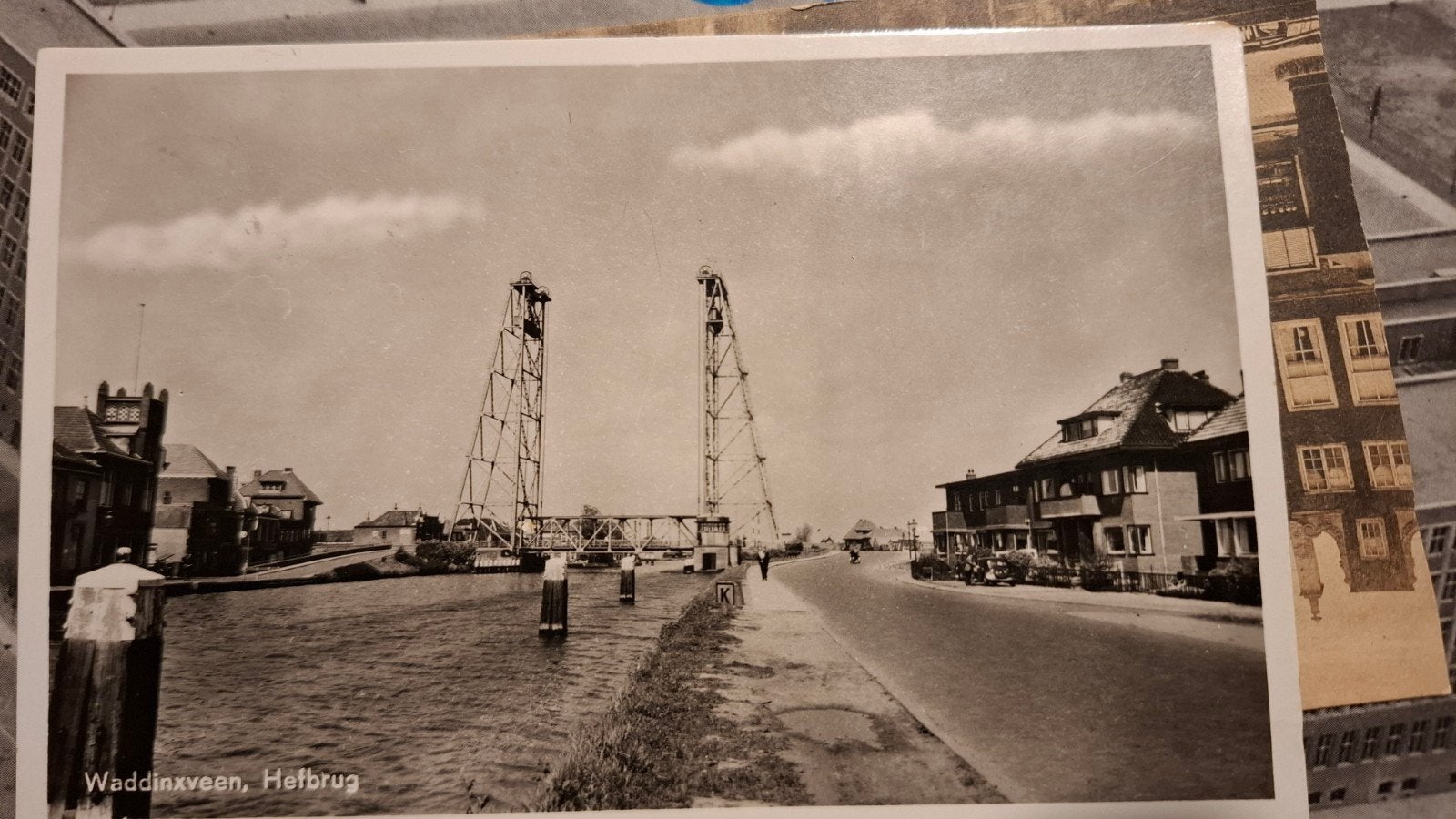 Waddinxveen hefbrug zwartwit ansichtkaart, Verzamelen, Ophalen of Verzenden, 1940 tot 1960, Gelopen, Zuid-Holland