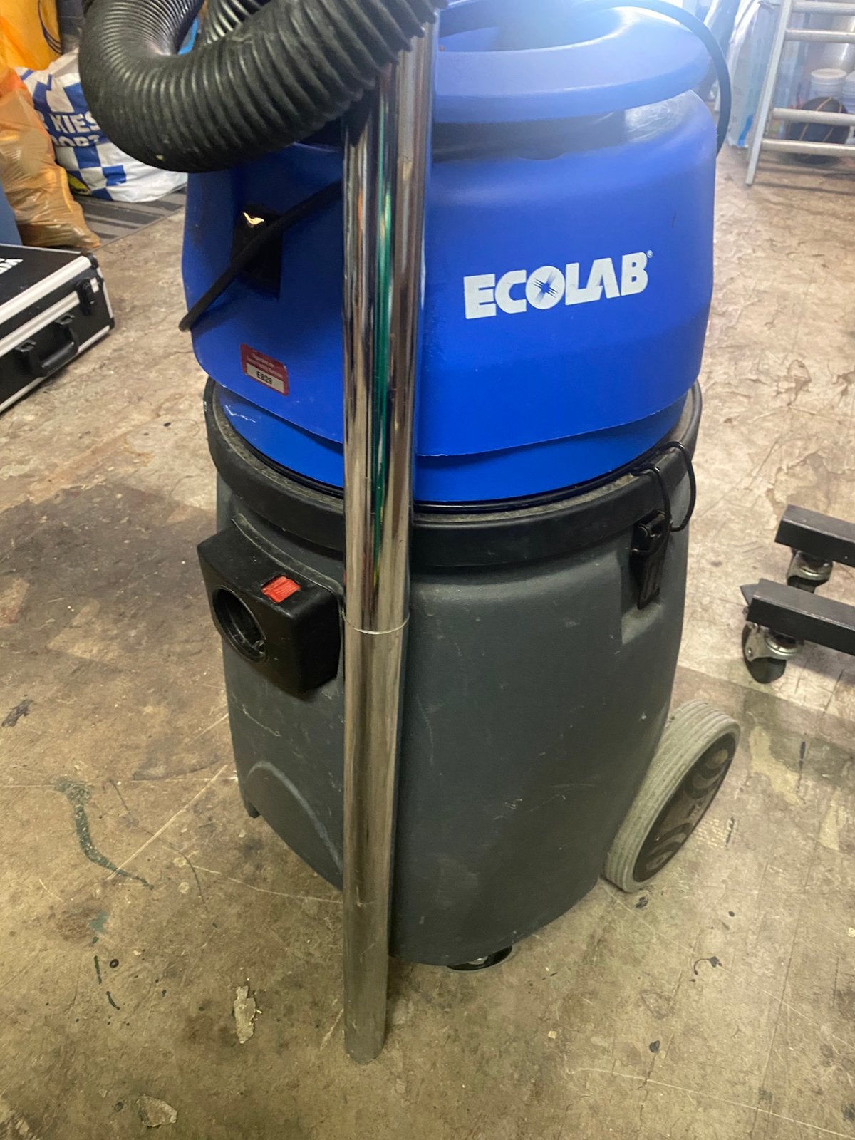 Ecolab waterstofzuiger, Ophalen, Zo goed als nieuw