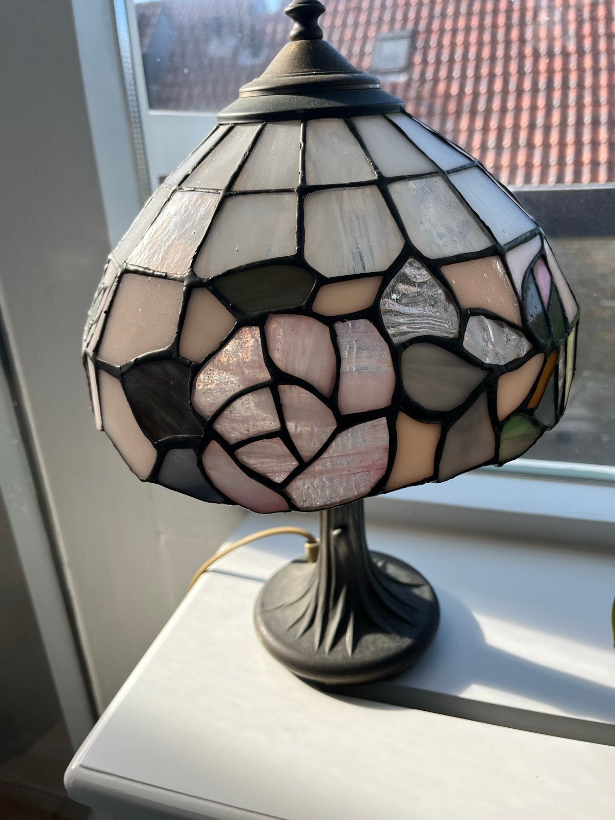Prachtige Tiffany stijl tafellamp - Glas in lood, Huis en Inrichting, Ophalen, Gebruikt, Tiffany lamp, Meerkleurig