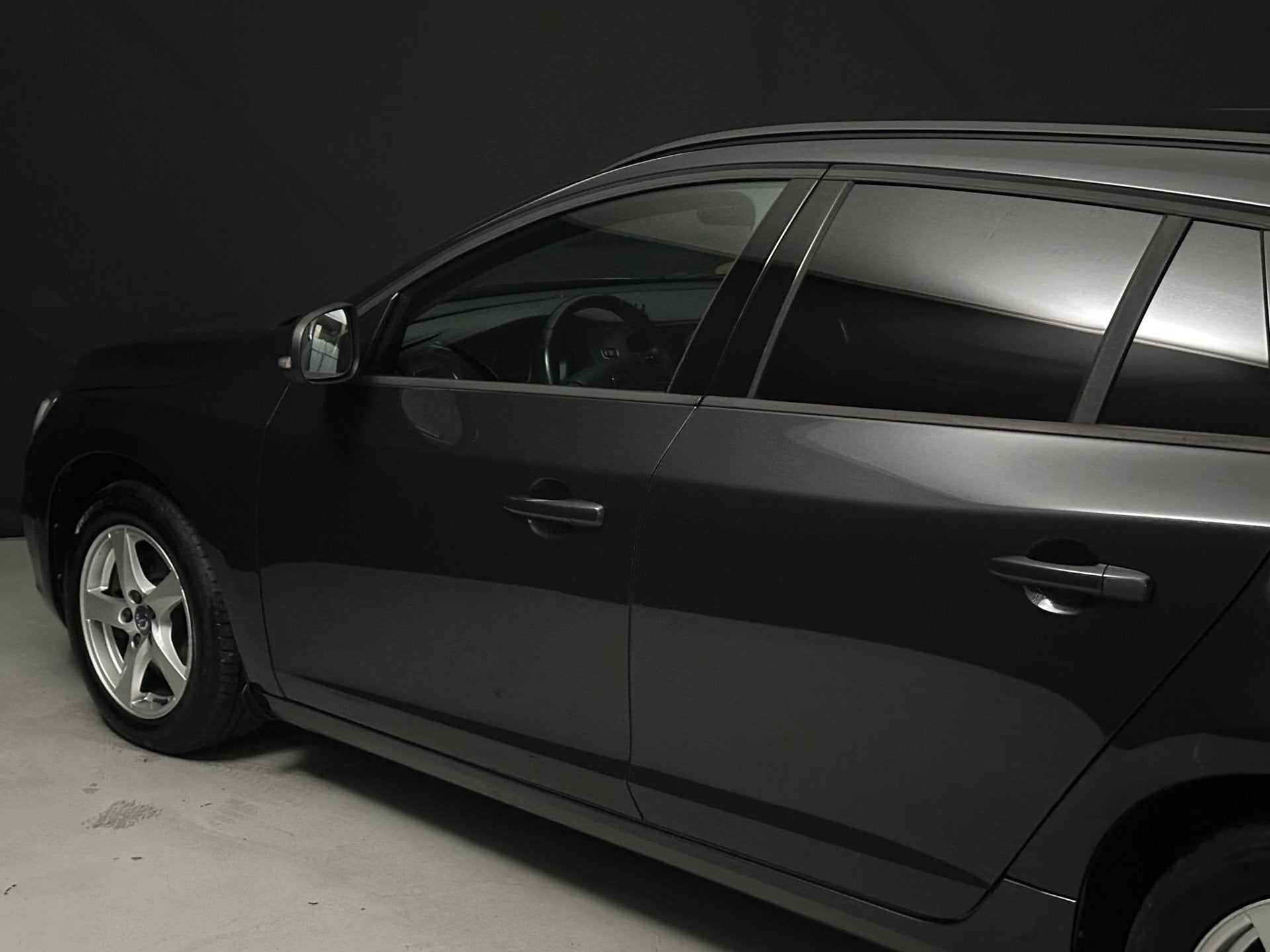 Foto 6 van Volvo V60 2.0 D2 Polar+ *Diesel*Full Options*Zeer goed Onder