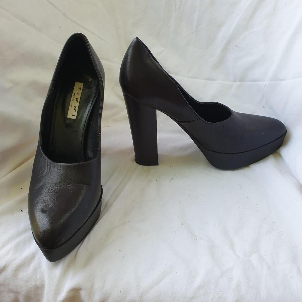 Stoere zwarte leren pumps met hoge hak mt 36 merk Tiffi, Pumps, ., Zwart, Ophalen of Verzenden