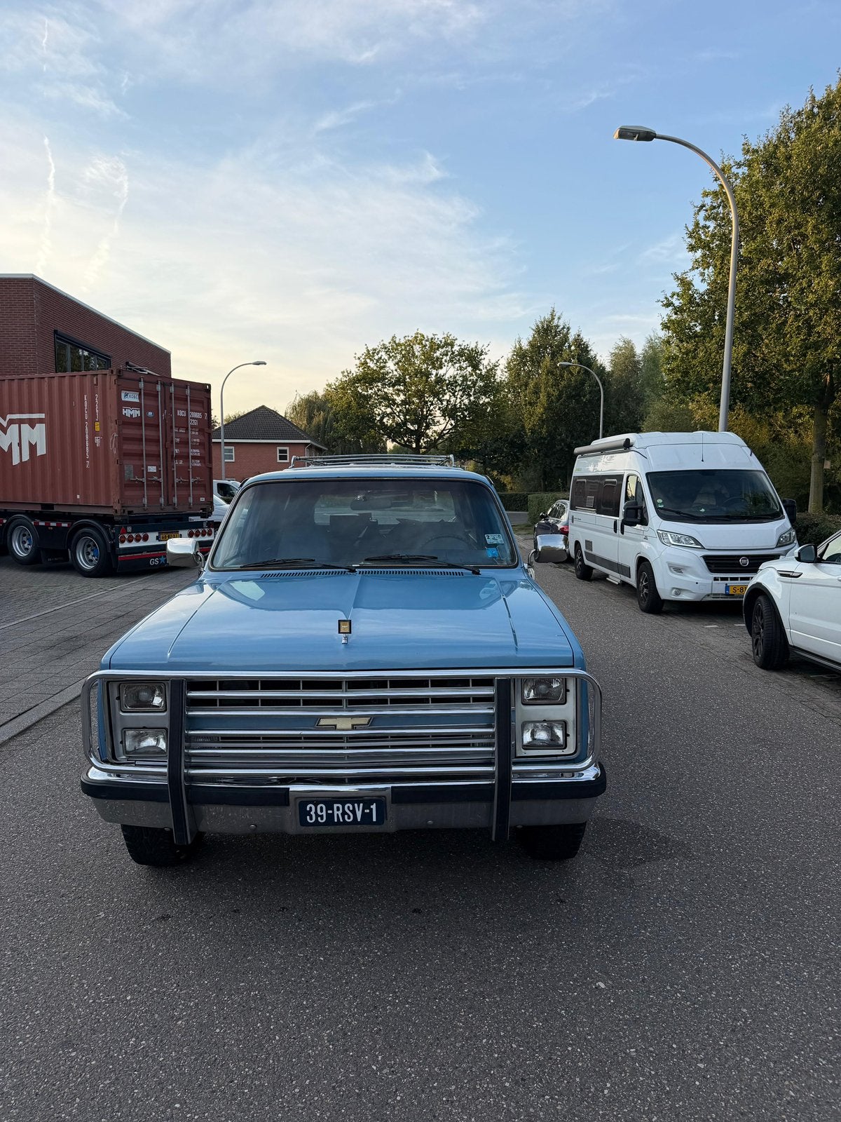 CHEVROLET SUBURBAN /SIVERADO 20 HEAVY DUTY, Auto's, Automaat, 2548 kg, 8 cilinders, Blauw