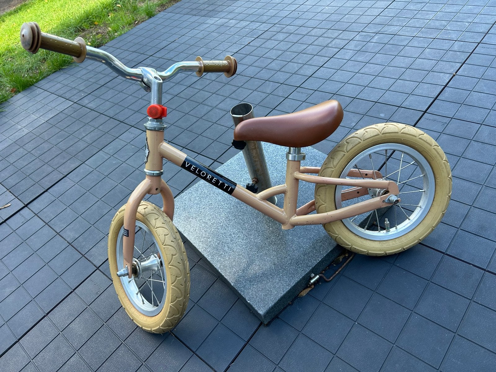 Veloretti Loopfiets - Oudroze, Ophalen, Gebruikt, Loopfiets