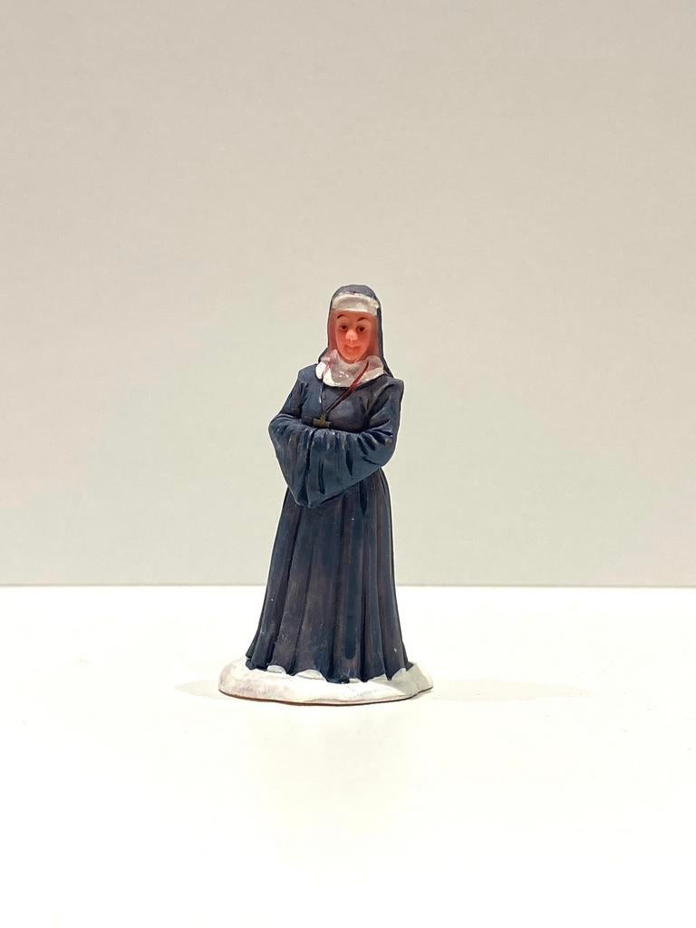 Lemax Sister Sarah (32748A), Verzenden