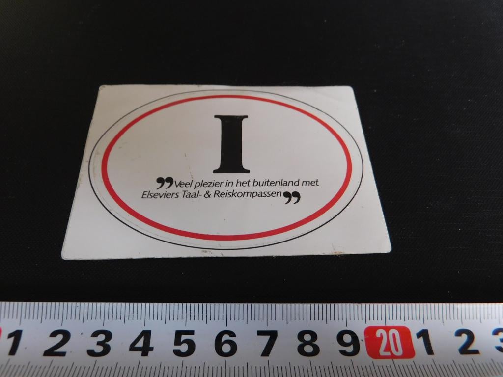 sticker bumpersticker I elseviers taal/reiskompas, Ophalen, Zo goed als nieuw