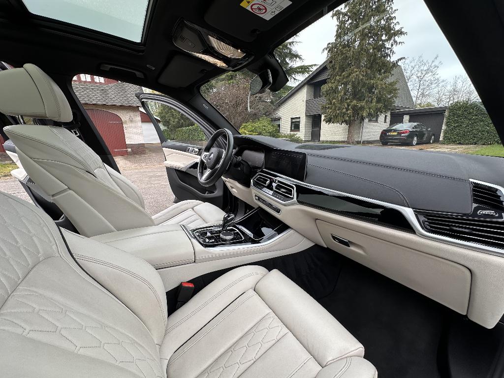 BMW X5 xDrive45e M - 2021 | VOL OPTIES | Pano | 360 | ACC, 77 km/l, 394 pk, Parkeerassistent, Vierwielaandrijving