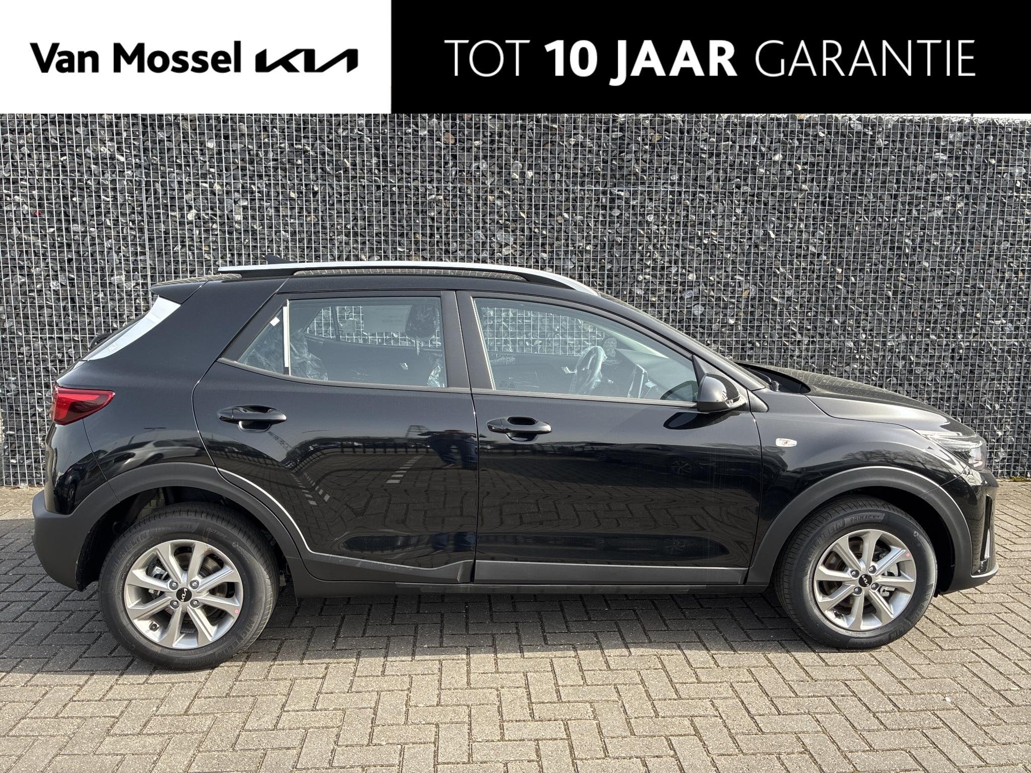 Kia Stonic 1.0 T-GDi MHEV DynamicLine | RIJKLAAR PRIJS | Nav, Auto's, Dealer onderhouden, 710 kg, Euro 6, Zwart