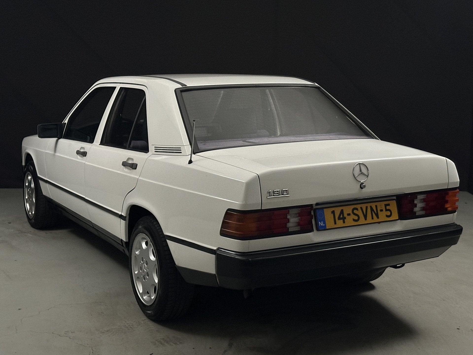 Mercedes-Benz 190 2.0 *Oldtimer*Automaat* (bj 1984), foto 5